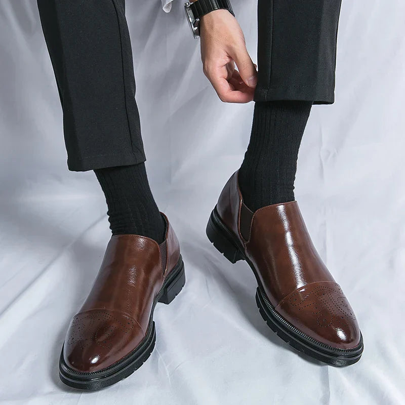 Criz / Zapatos de cuero auténtico.