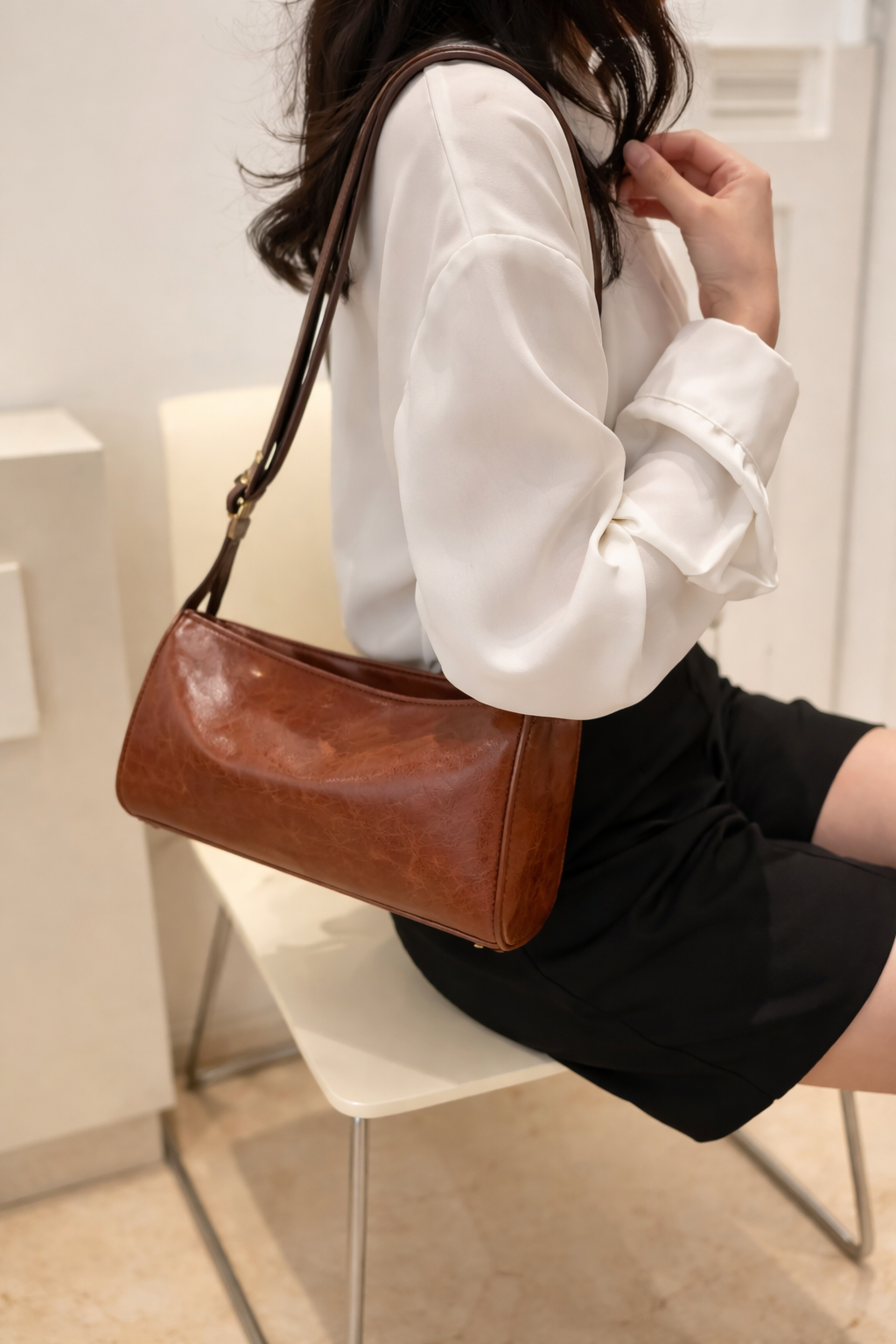 Maya |Elegante bolso  de piel sintética vintage