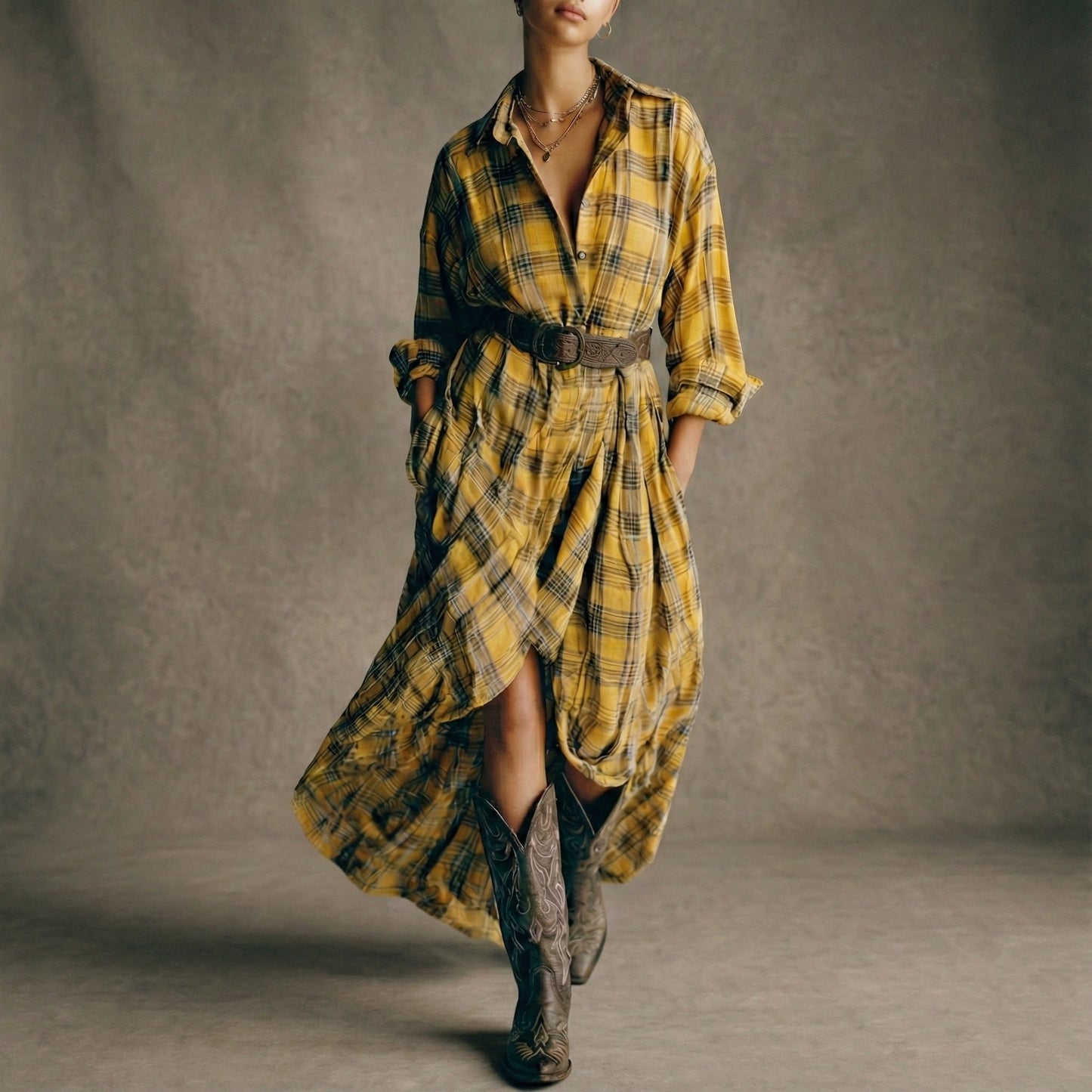 Abril | Vestido de Camisa a Cuadros con Cinturón