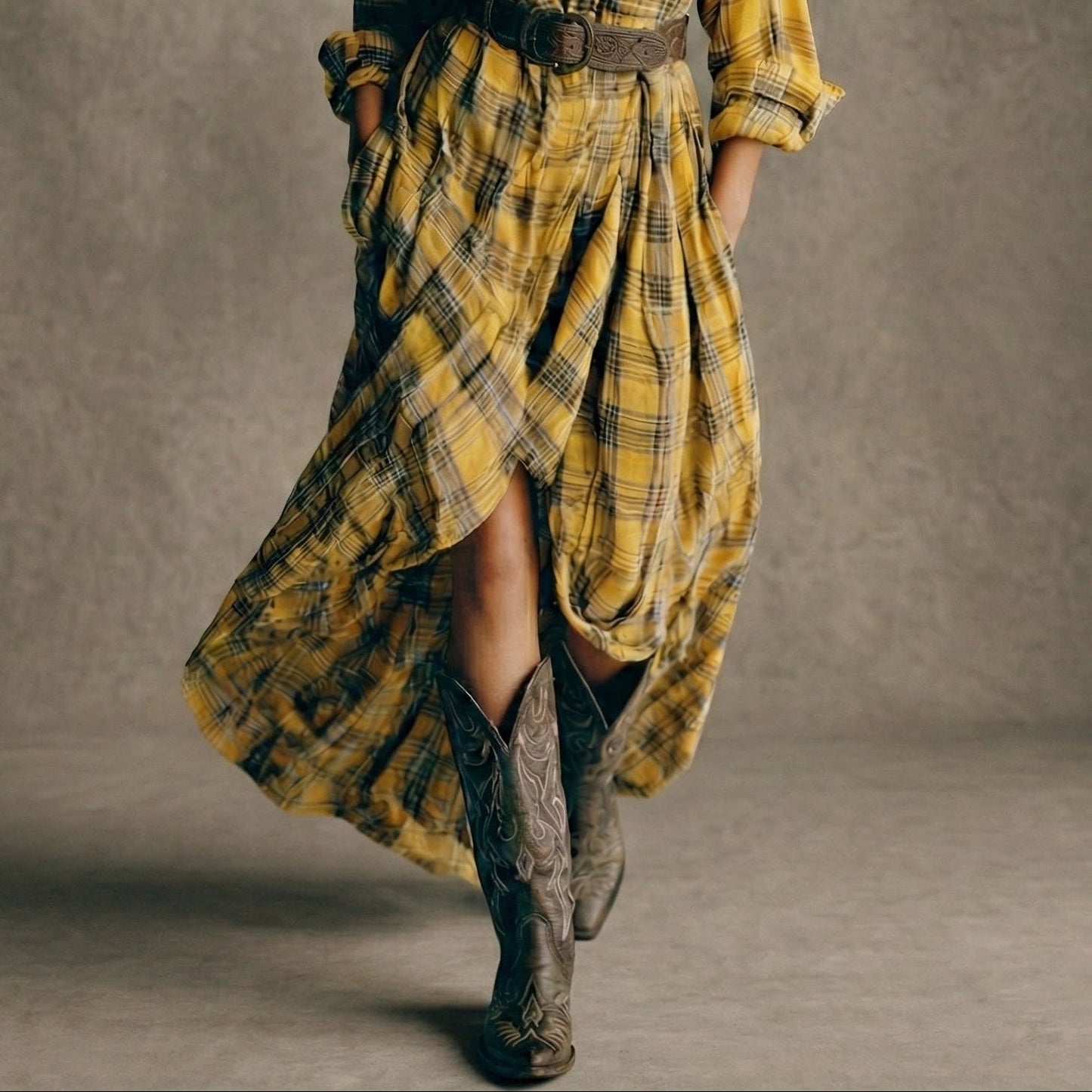 Abril | Vestido de Camisa a Cuadros con Cinturón