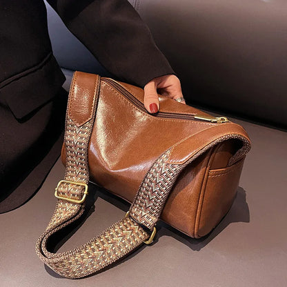 Maya |Elegante bolso  de piel sintética vintage