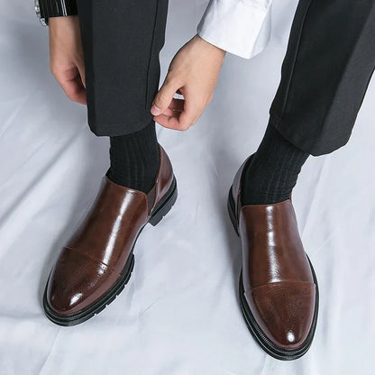 Criz / Zapatos de cuero auténtico.