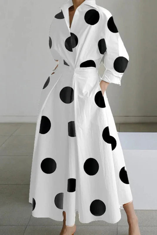AV | Vestido fluido con escote en V y manga tres cuartos