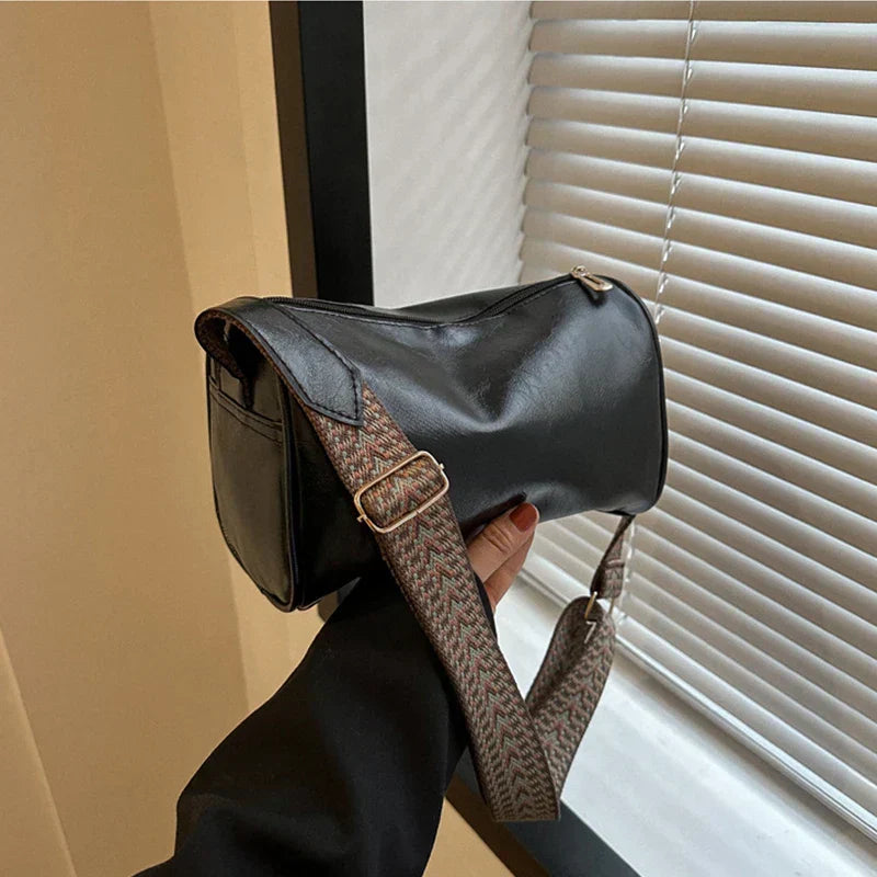 Maya |Elegante bolso  de piel sintética vintage