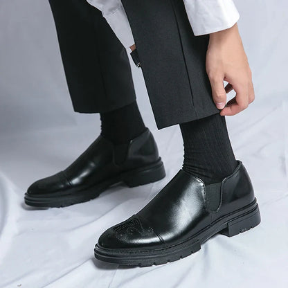 Criz / Zapatos de cuero auténtico.