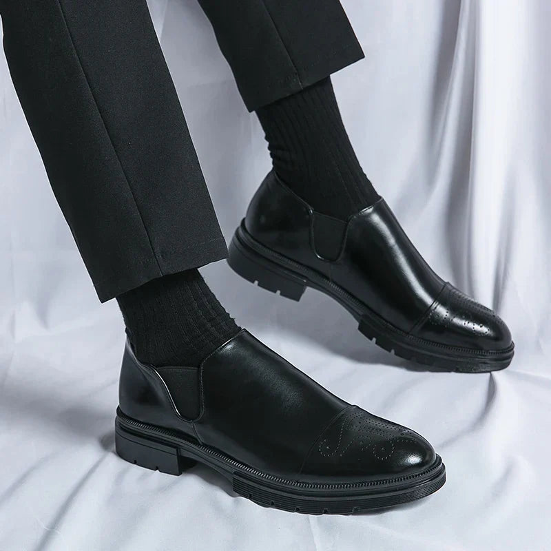 Criz / Zapatos de cuero auténtico.