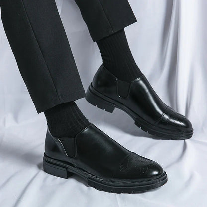 Criz / Zapatos de cuero auténtico.