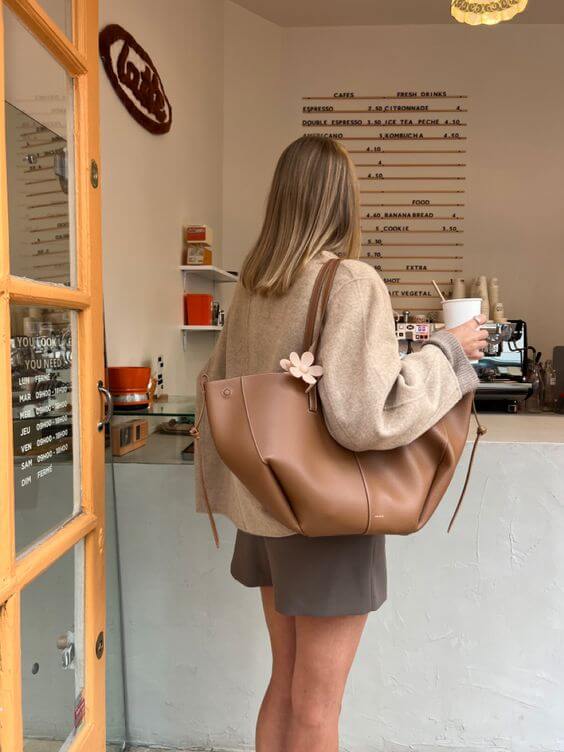 AV | Bolso Tote Vintage de Cuero