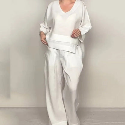 Conjunto Abril de Dos Piezas en Algodón y Lino — Top con Escote en V y Bajo Irregular · Pantalón Ancho Transpirable Verano